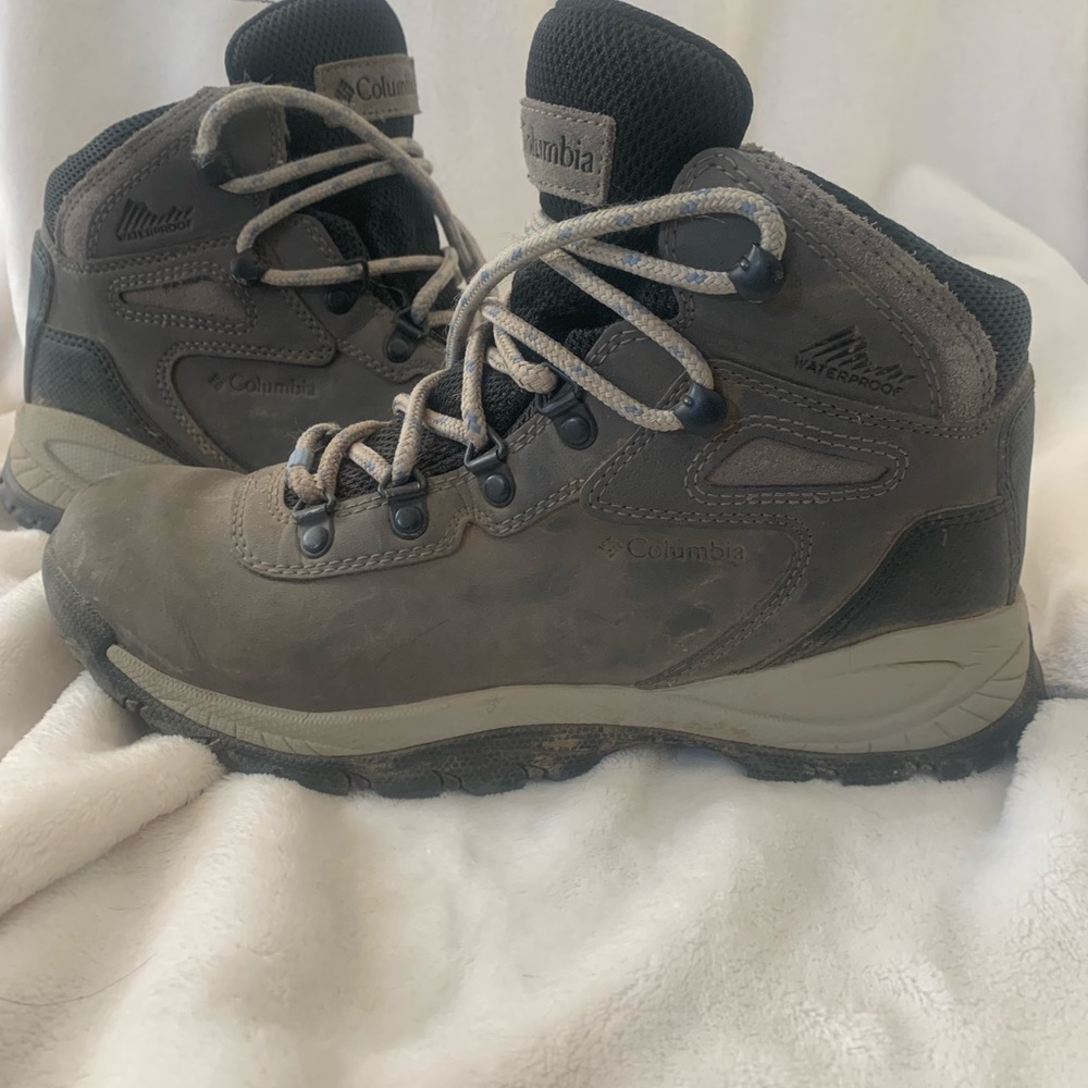 Colombia hiking boots